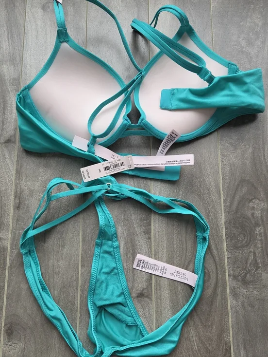 Victoria's Secret Turquoise Lingerie Set - Picture 3 of 3